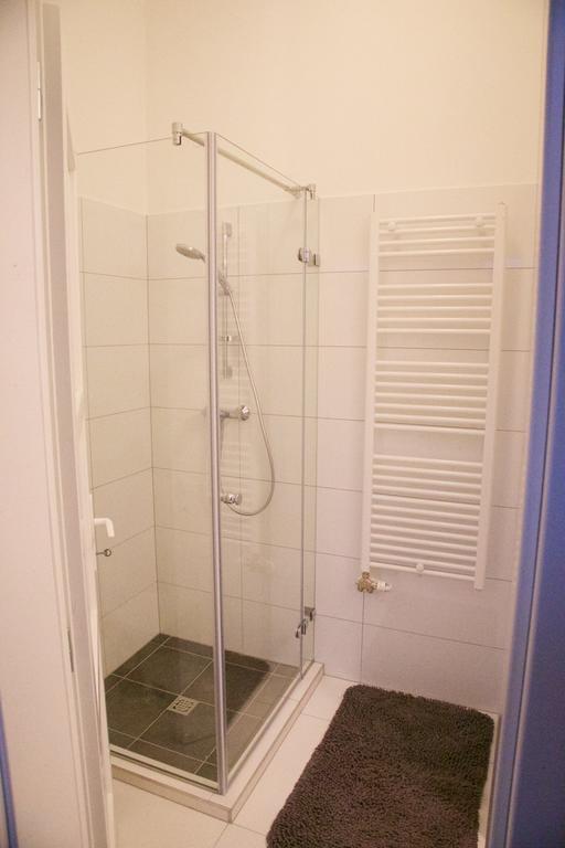 Five Season'S Apartment Budapest Bagian luar foto