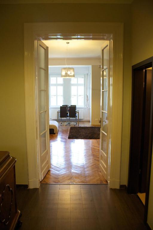 Five Season'S Apartment Budapest Ruang foto