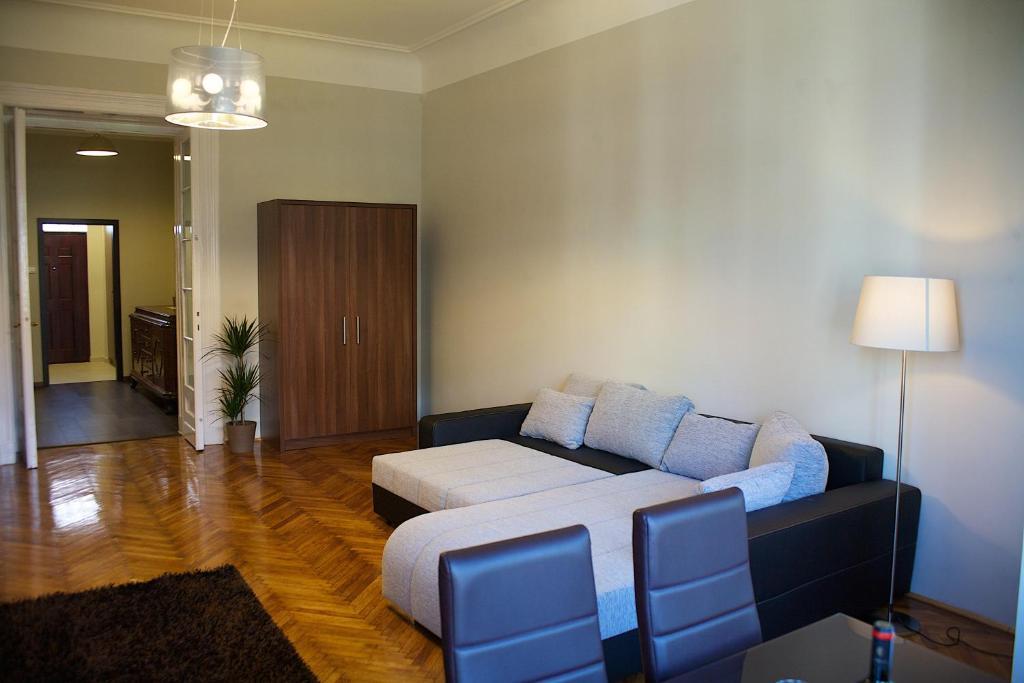 Five Season'S Apartment Budapest Ruang foto