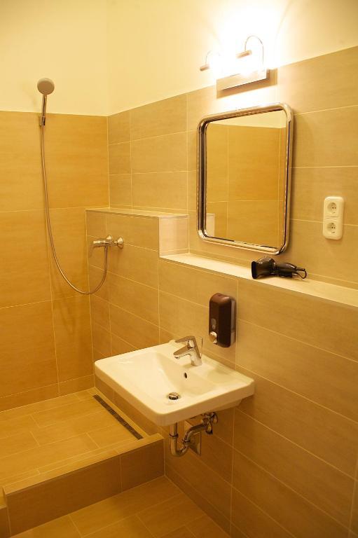 Five Season'S Apartment Budapest Ruang foto